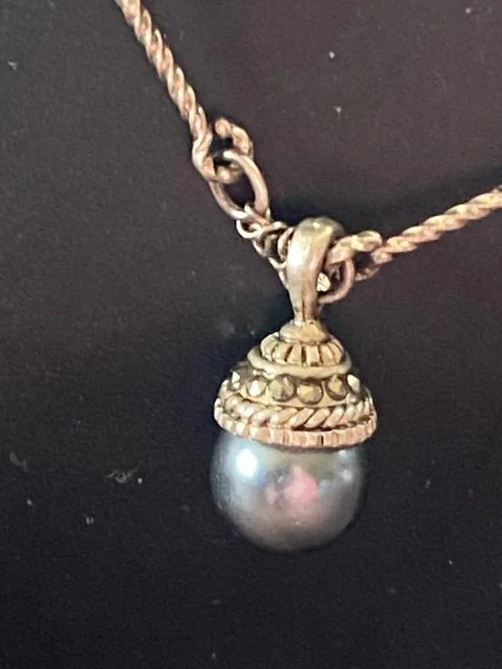 Liz Claiborne dark pearl acorn Necklace and Black Hematite dog tag necklace set - Picture 3 of 11